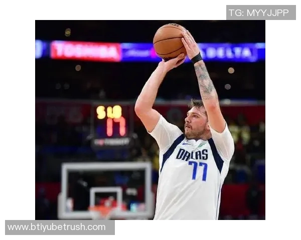 东契奇谈首节表现强调团队配合与分享球的重要性 东契奇谈首节表现强调团队配合与分享球的重要性