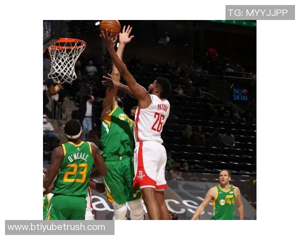 火箭队连败西部劲旅薪资困境难解后场压力增大或将选择静观其变 火箭队连败西部劲旅薪资困境难解后场压力增大或将选择静观其变