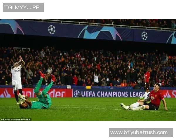 皇萨仁巴黎等队争抢16岁中场艾希霍恩赫塔要价2000万欧元