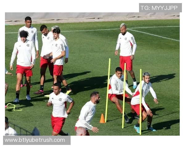 弗拉门戈续约40岁主帅费利佩至2027年15个月内夺得5冠实现全满贯