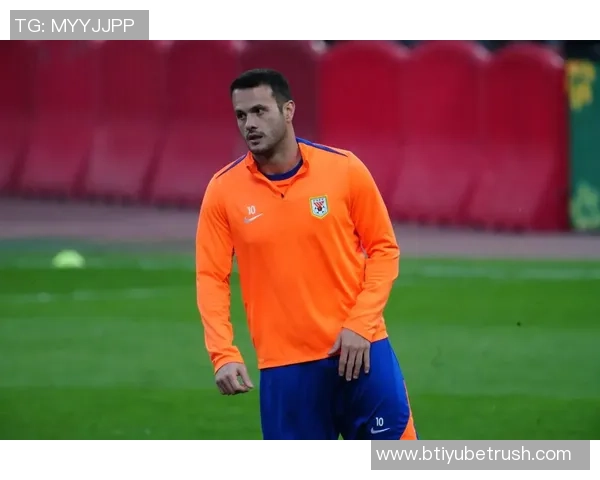 中超第28轮最佳候选名单揭晓瓦科萨里奇恩里克戴维森亚戈争夺荣誉