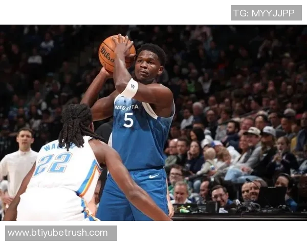 关键时刻文班的抛投突破爱德华兹直言对手高度让跳投难以成功